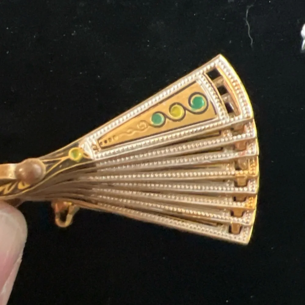 Vintage Goldtone Enamel Reticulated FAN  Brooch
